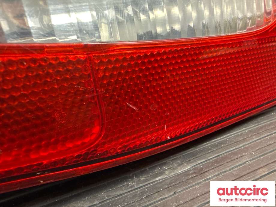 Baklykt høyre til Mercedes Vito/Viano 2010-2014 (Fase 2) (W639) (W639) (MERCEDES|A 639 820 02 64|)