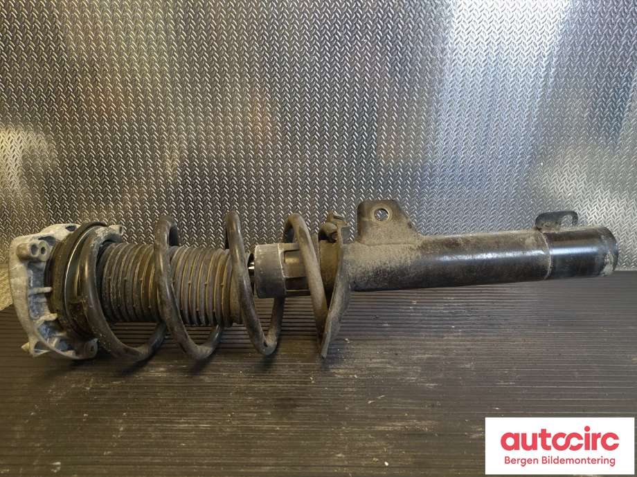 Diverse deler til Audi Q4 e-tron 2021-->>  (AUDI|1EA 413 031 AH|1EA 411 105|)