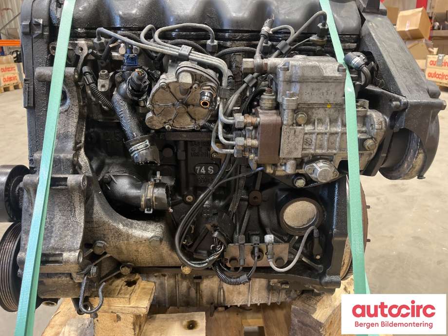 Motor diesel til VW Transporter / Caravelle 1990-2003 (T4) (T4) (VOLKSWAGEN|028 100 035 B|028 100 103 KX|028 145 701 L)