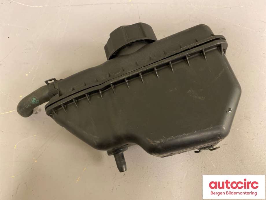 Ekspansjonstank til BMW 4-Serie 2013-2020 (F32/F33/F36) (F32/F33/F36) (BMW|17 13 2 284 601|2 284 601)