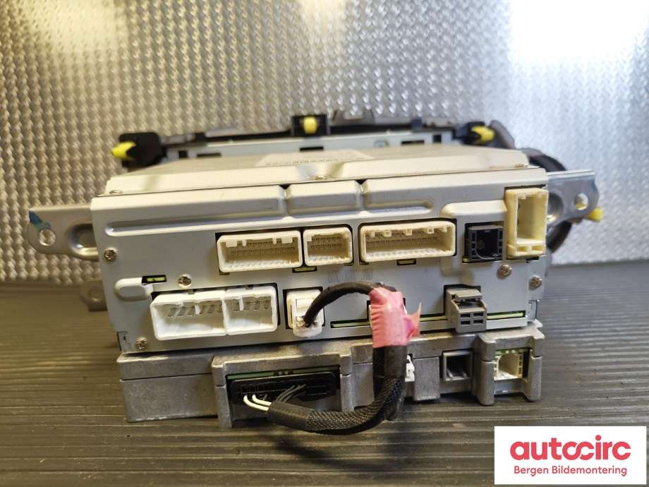 Multimedia display (MCU - Media Controller Unit) til Toyota Yaris 2014-2020 (Type III, Fase 2) (TOYOTA|861400D330|861400D331|)