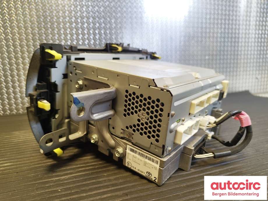 Multimedia display (MCU - Media Controller Unit) til Toyota Yaris 2014-2020 (Type III, Fase 2) (TOYOTA|861400D330|861400D331|)