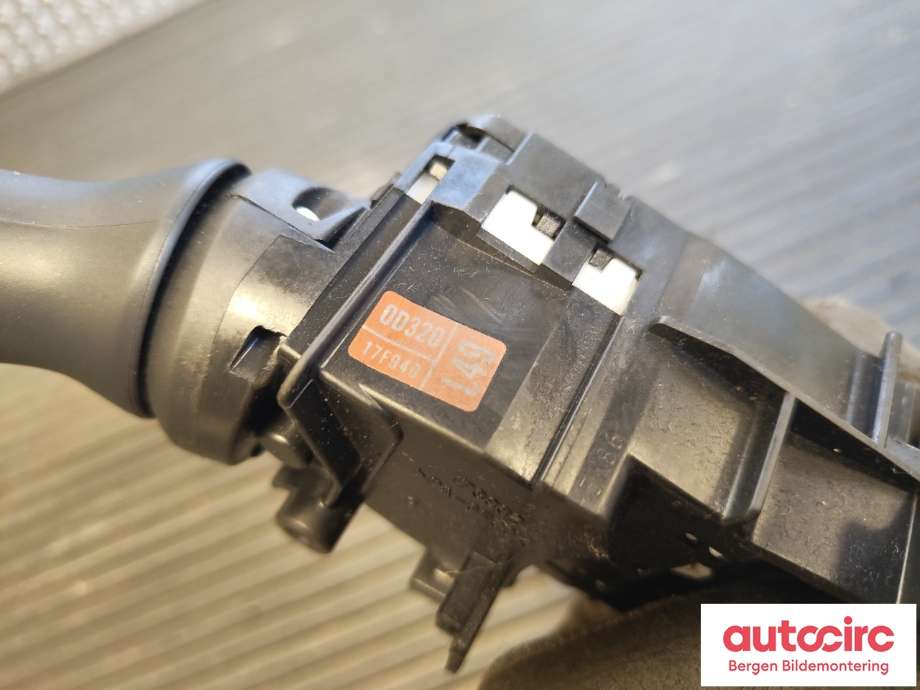 Bryter blink til Toyota Yaris 2014-2020 (Type III, Fase 2) (TOYOTA|841400D320|)