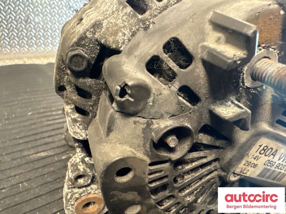 Dynamo til Audi A8 2003-2010 (Type II)  (AUDI|059 903 015 R|)