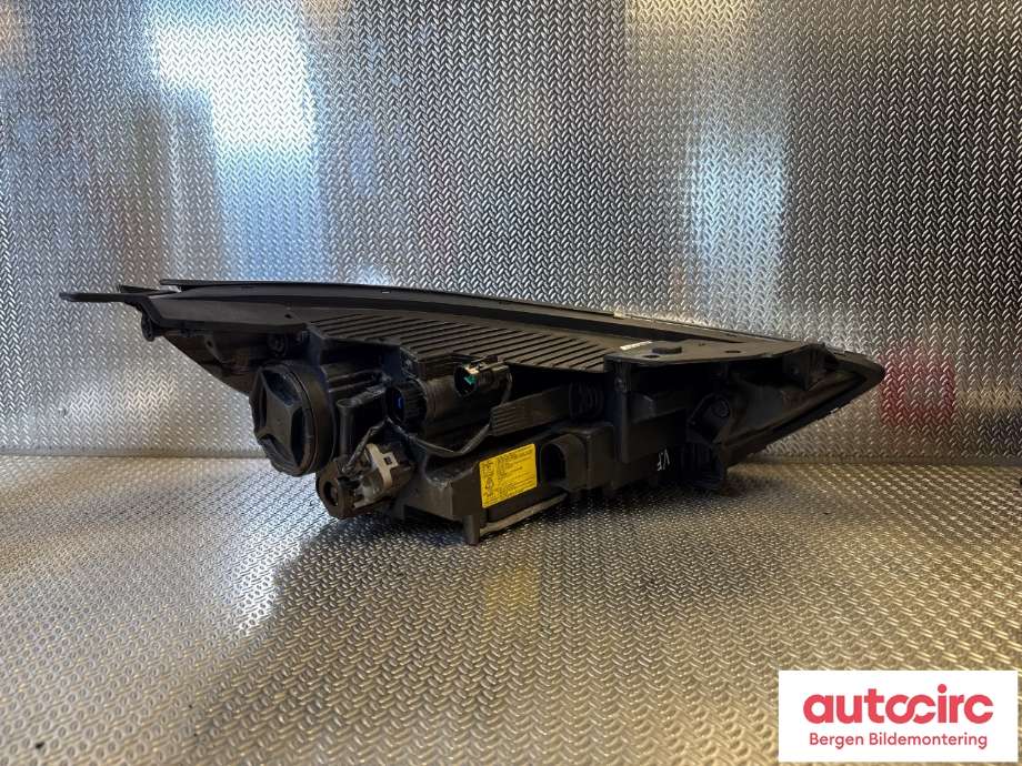 Frontlykt venstre halogen til Hyundai Ioniq Electric 2016-2019 (Fase 1) (HYUNDAI|92101G 2101MBL|92101G 2101|)