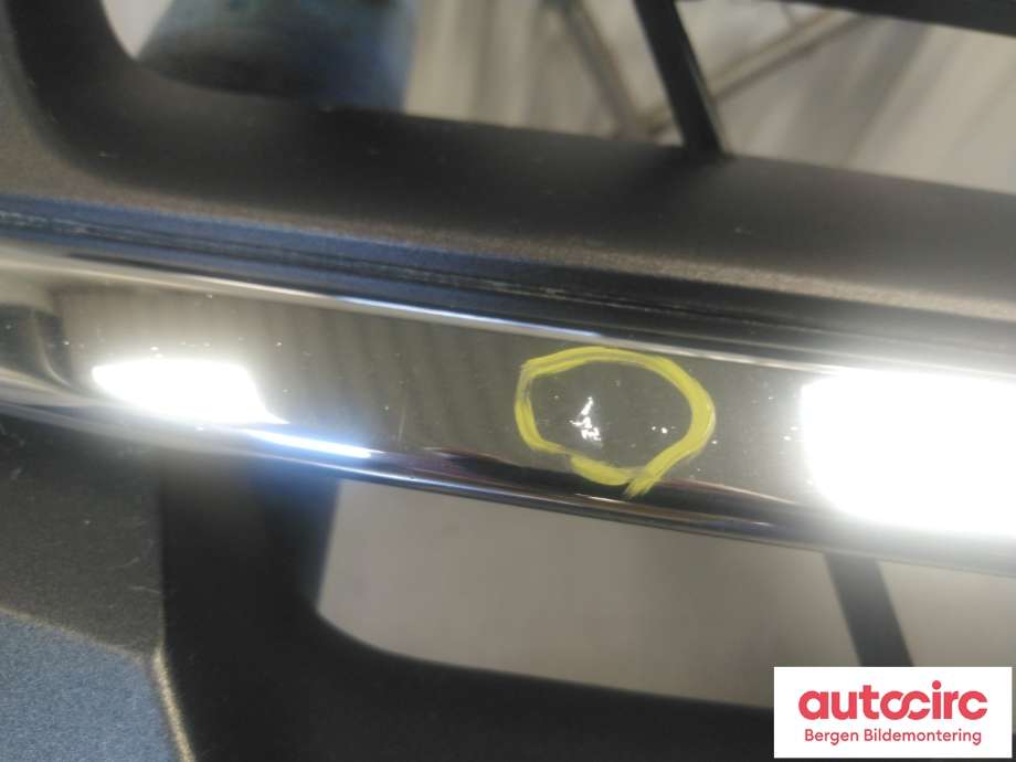 Grill til Honda CR-V 2012-2018 (Type IV) (HONDA|71121-T1G-G01|)