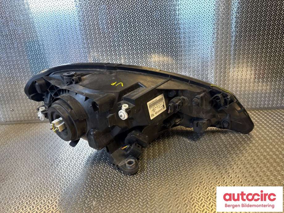 Frontlykt venstre halogen til Seat Mii electric 2019-->> (SEAT|1SL 941 015 F|)