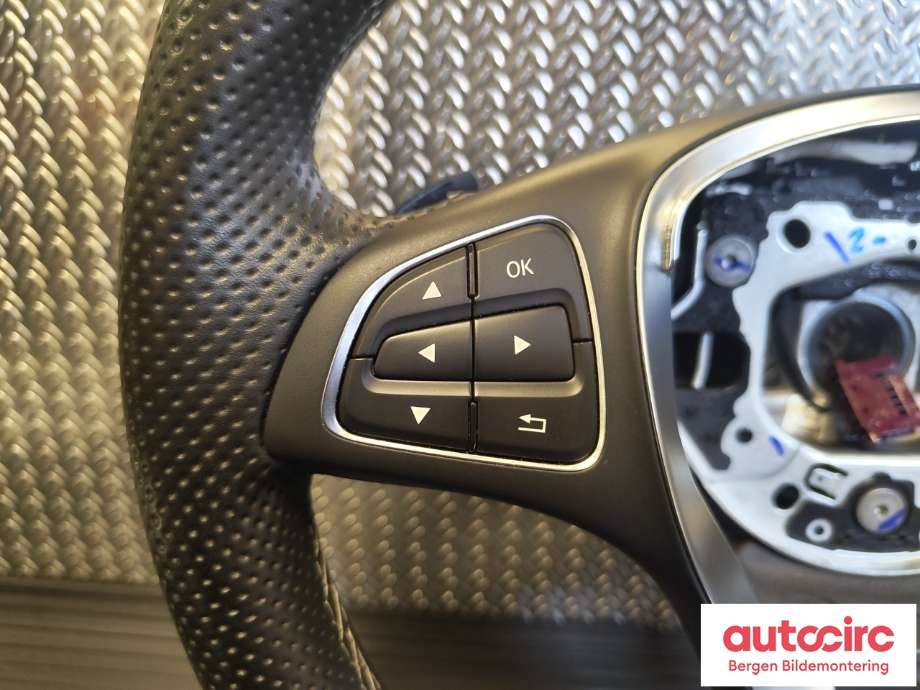 Ratt til Mercedes Vito 2014-->> (W447) (W447) (MERCEDES|A0004608203|)