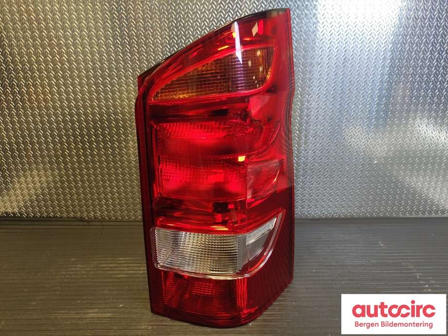 Baklykt høyre til Mercedes Vito 2014-->> (W447) (W447) (MERCEDES|A4478200164|)