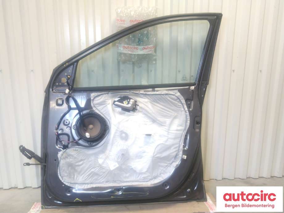 Dør høyre foran til Hyundai Ix35 2010-2015  (HYUNDAI|76004 2Y000|)
