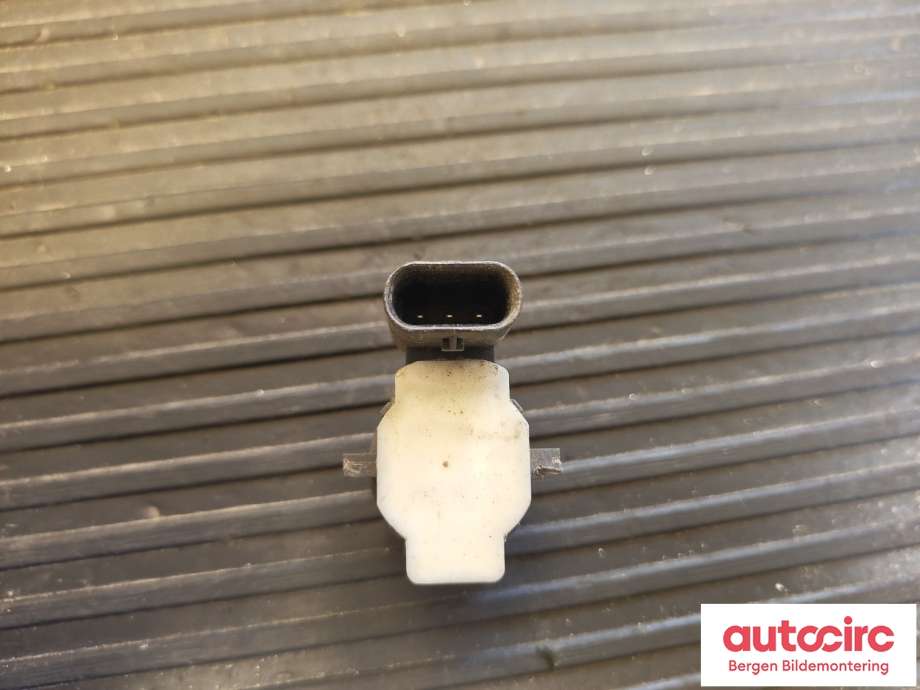 Parkeringssensor bak til Tesla Model S 2013-2016 (Fase 1)  (TESLA|1048473-00-A||1048473-06-A)