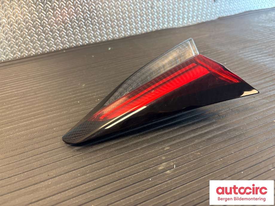 Baklykt venstre indre til Opel Corsa F 2019-->>  (OPEL|98 300 978 80|)
