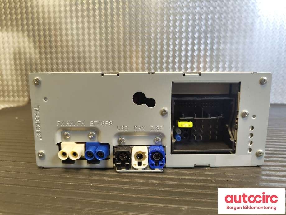 Bilstereo til Mercedes C-Klasse 2014-2018 (Fase 1) (W205) (W205) (MERCEDES|A 205 900 37 29|A 205 900 02 41|)