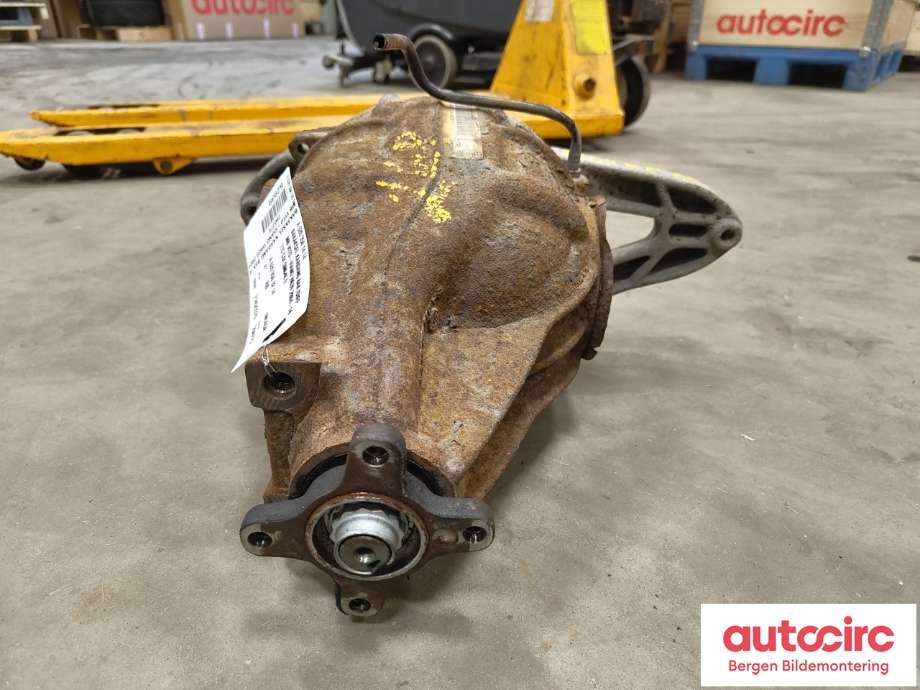 Kardang klokke bak til Mercedes Vito/Viano 2004-2010 (Fase 1) (W639) (W639) (MERCEDES|A 639 350 14 14|A 639 350 32 14|)