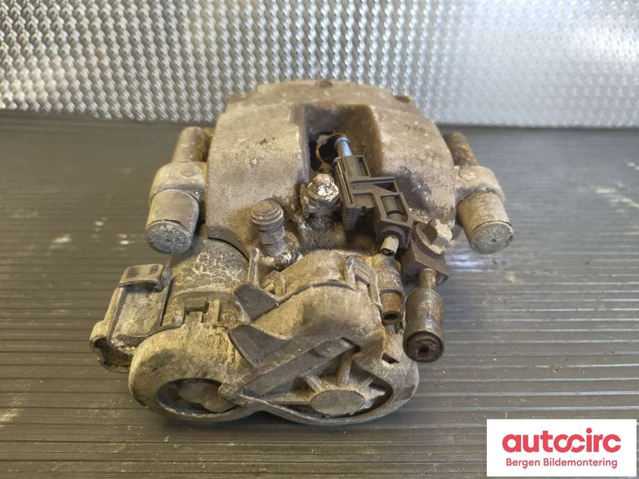 Bremsecaliper høyre bak til Mercedes C-Klasse 2014-2018 (Fase 1) (W205) (W205) (MERCEDES|A 205 423 04 81|)