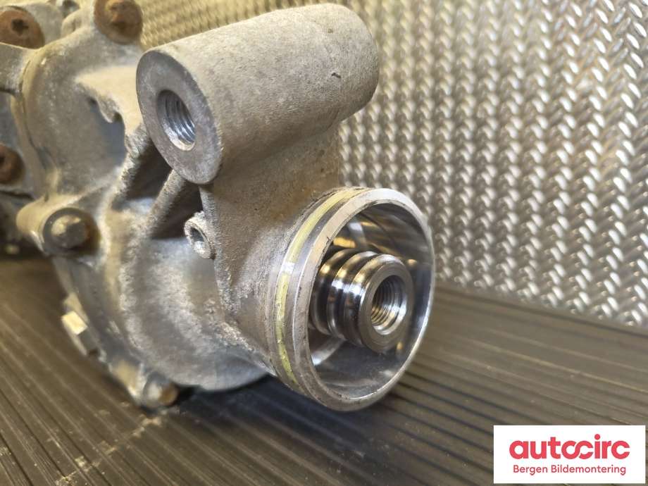Tannstang elektrisk til Mercedes C-Klasse 2014-2018 (Fase 1) (W205) (W205) (MERCEDES|A 205 460 41 01|A 205 460 53 02|)