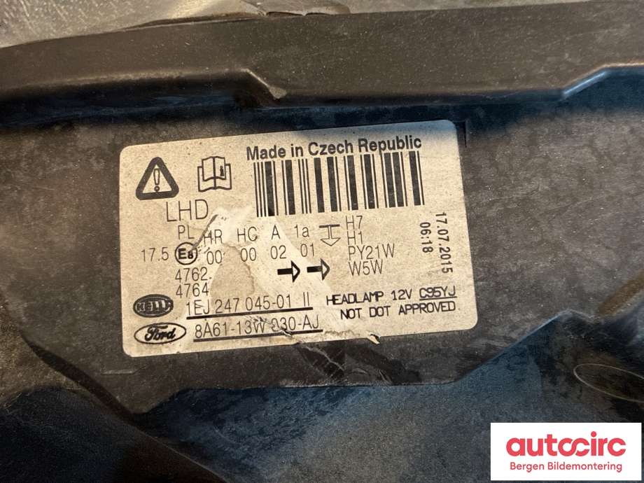 Frontlykt venstre halogen til Ford Fiesta 2008-2012 (Type VI, Fase 1)  (FORD|1734615|8A61-13W030-AJ|)