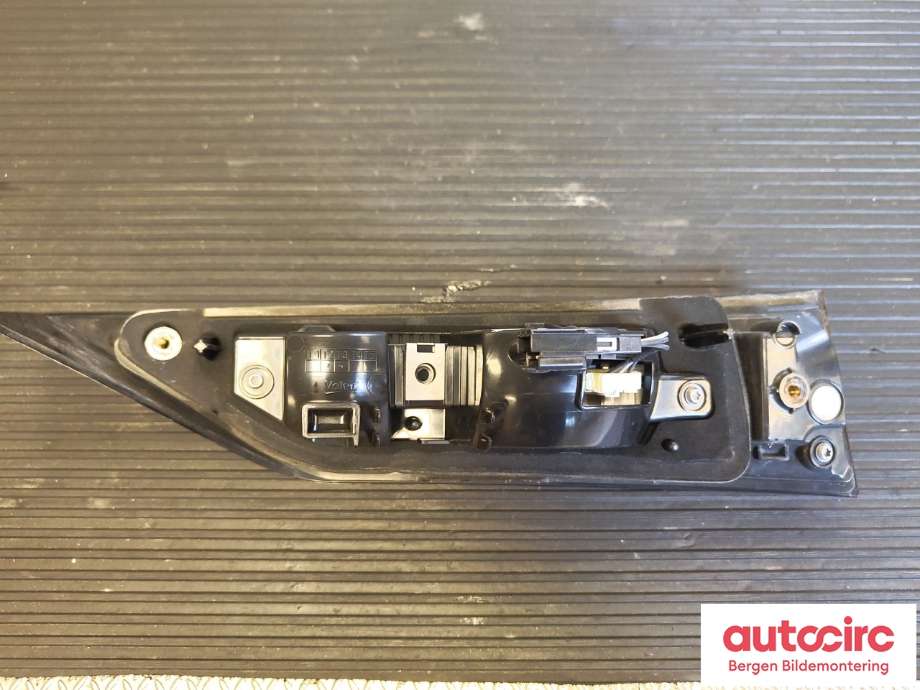 Baklykt venstre indre til Volvo V90 / V90 CC / S90 2016-->>  (VOLVO|32337135|)
