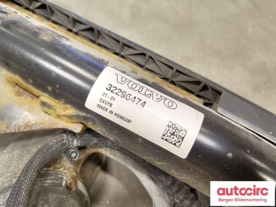 Hengerfeste til Volvo V90 / V90 CC / S90 2016-->>  (VOLVO|32296483|32296484|)