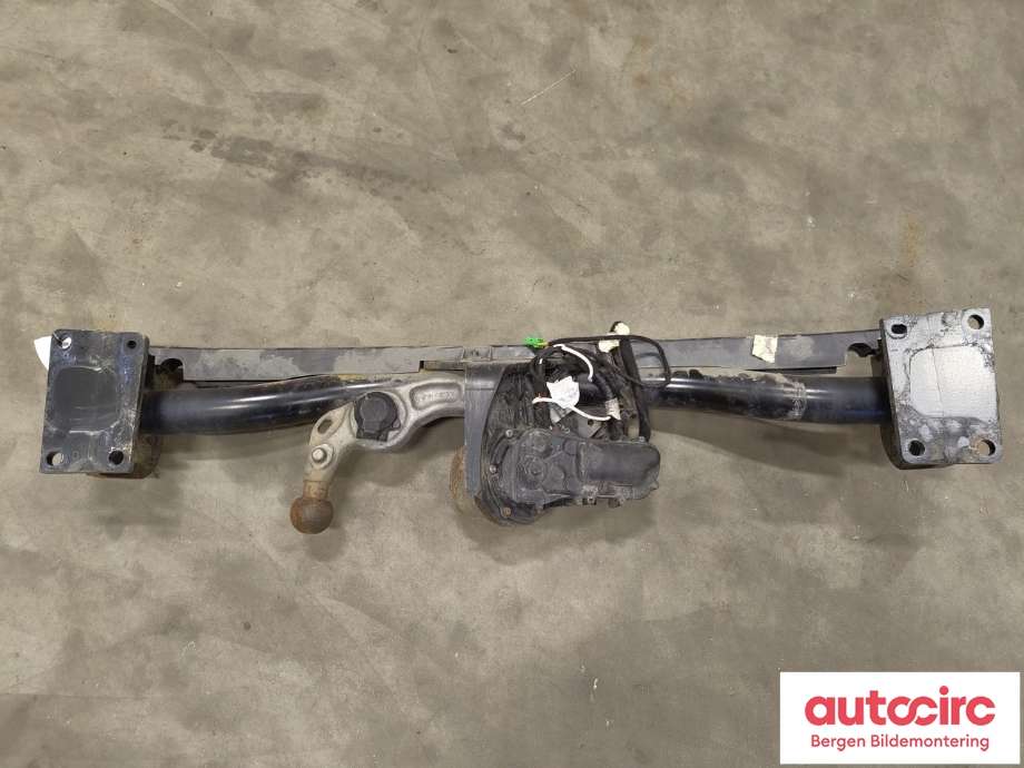 Hengerfeste til Volvo V90 / V90 CC / S90 2016-->>  (VOLVO|32296483|32296484|)