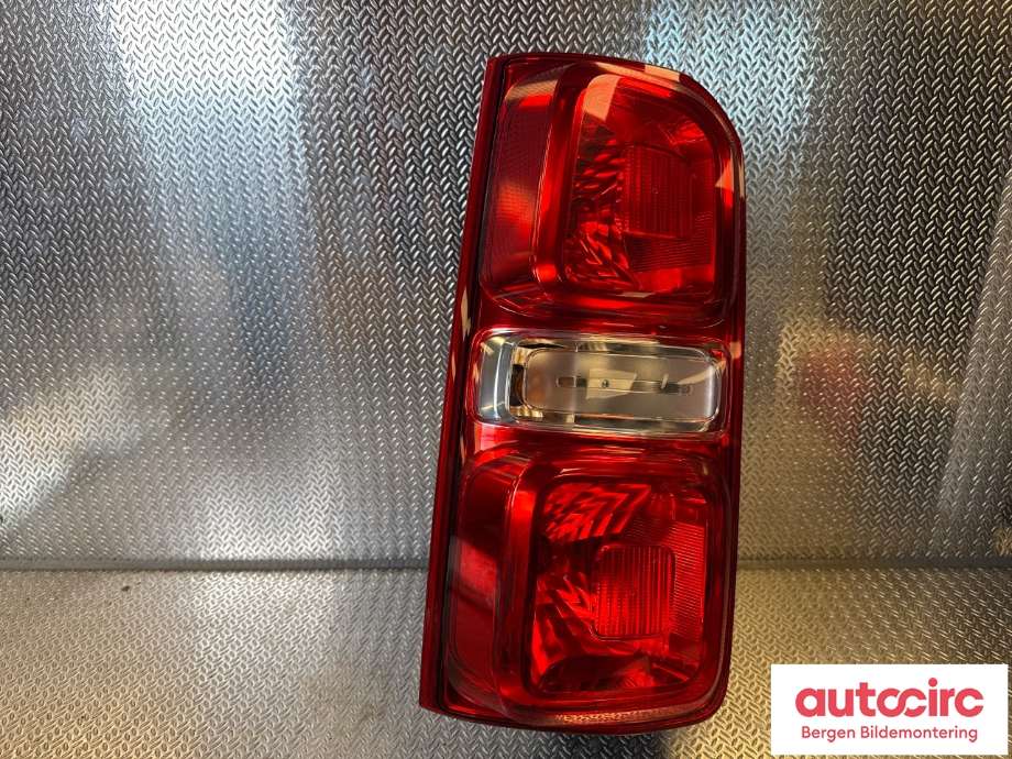 Baklykt venstre til Peugeot Expert 2016-->> (Type III)  (PEUGEOT|98 082 431 80|)