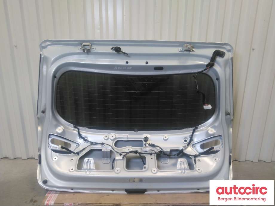 Bakluke til Hyundai i20 2015-2020 (Type II) (HYUNDAI|73700C 8000|)
