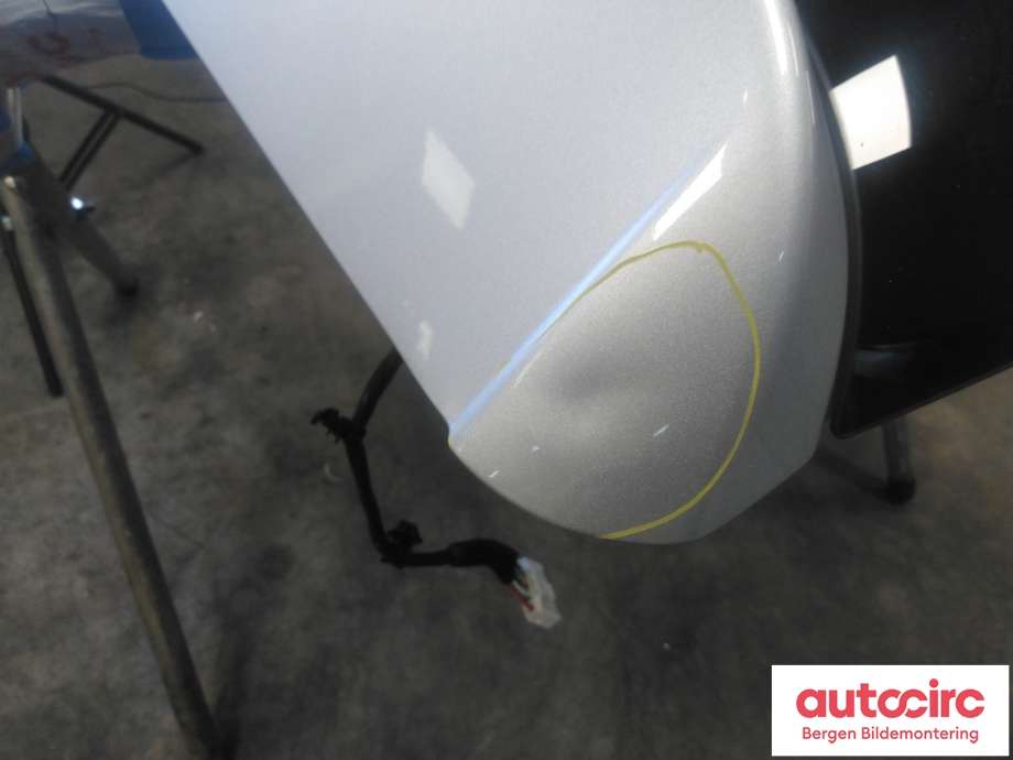Bakluke til Hyundai i20 2015-2020 (Type II) (HYUNDAI|73700C 8000|)
