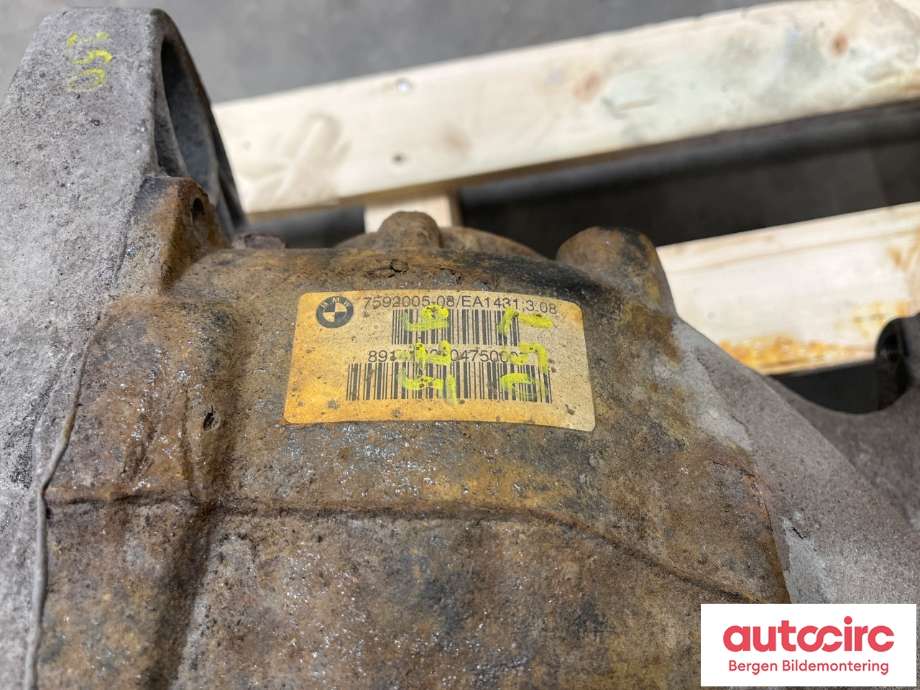Kardang klokke bak til BMW X4 2014-2018 (F26) (F26) (BMW|33 10 7 592 006|)