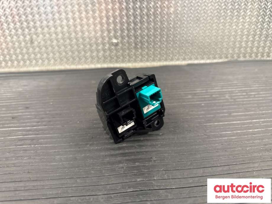 Bryter diverse til Nissan Leaf 2018-->> (Type II)  (NISSAN|251415SK0A|251945SA0A|)