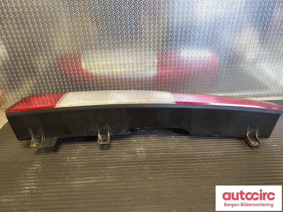 Baklykt venstre til Mercedes Vito/Viano 2004-2010 (Fase 1) (W639) (W639) (MERCEDES|A 639 820 16 64|)