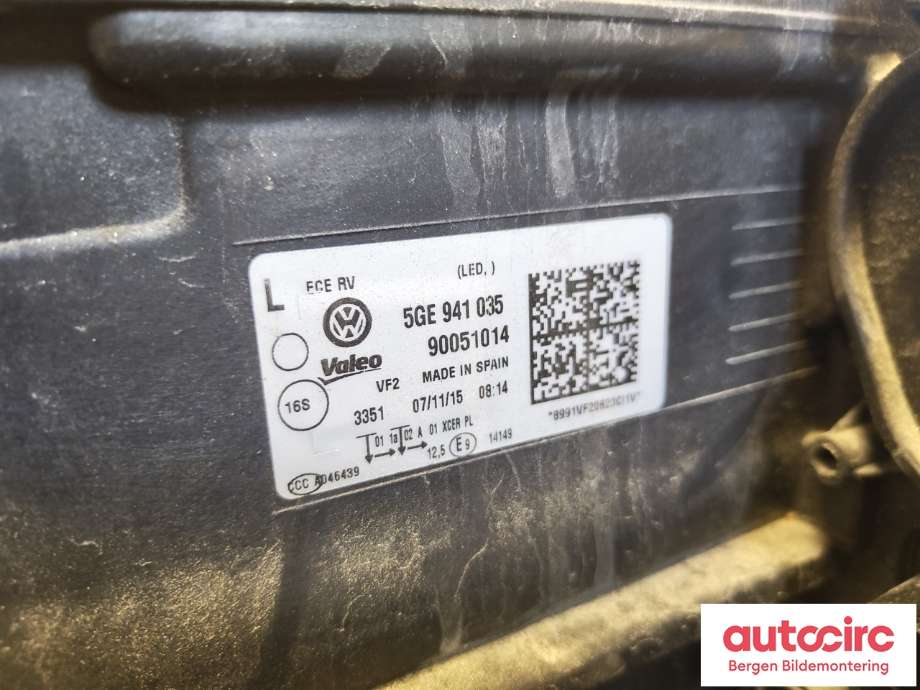 Frontlykt venstre halogen til VW e-Golf 2014-2017 (Fase 1)  (VOLKSWAGEN|5GE 941 773|)