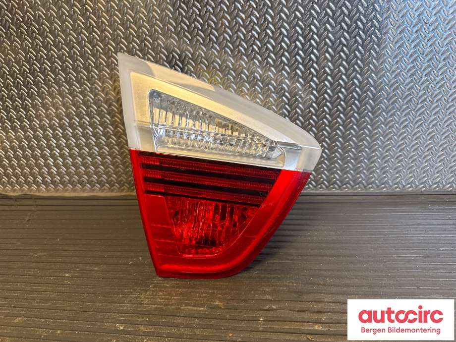 Baklykt venstre indre til BMW 3-Serie 2005-2011 (E90/E91/E92/E93) (E90/E91/E92/E93) (BMW|63 21 6 937 459|)