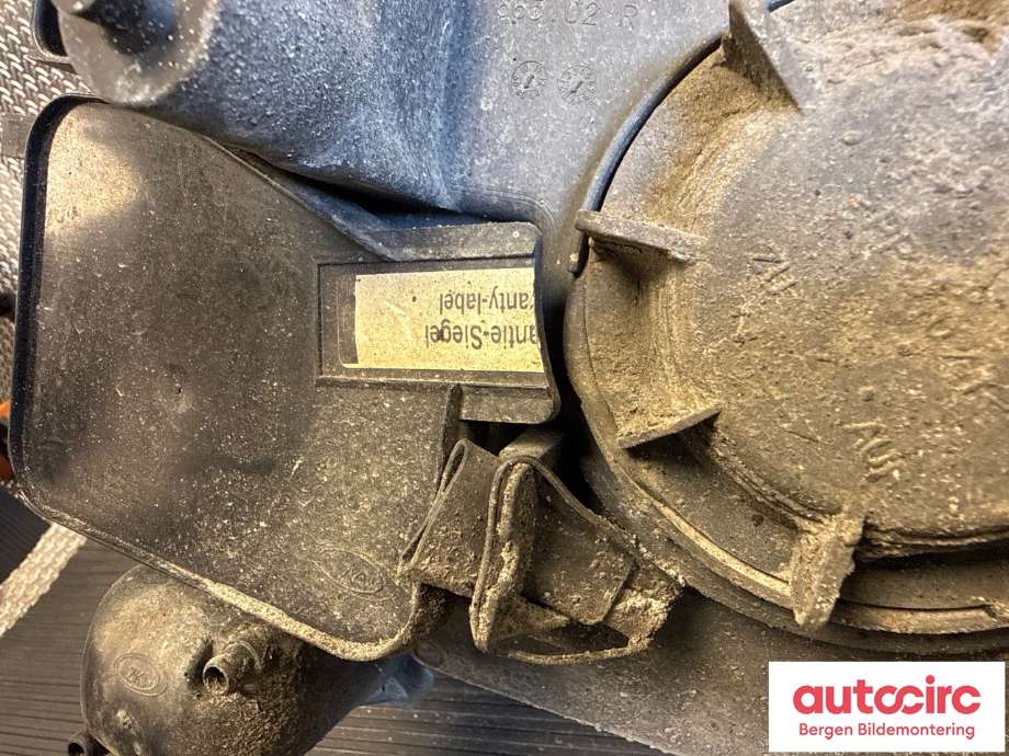 Frontlykt høyre halogen til BMW 3-Serie 2005-2011 (E90/E91/E92/E93) (E90/E91/E92/E93) (BMW|63 11 7 202 582|)