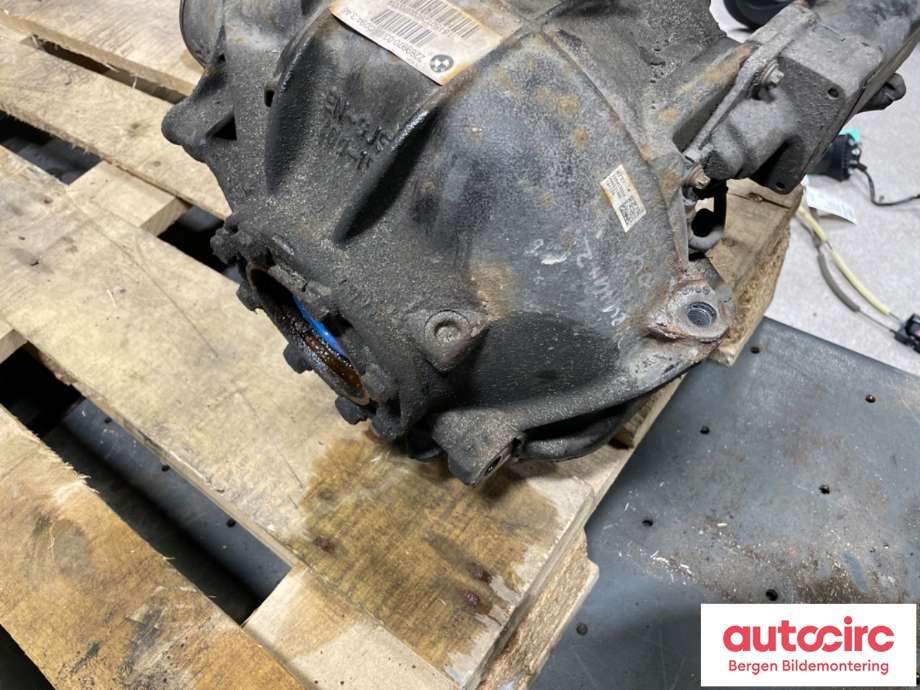 Kardang klokke bak til BMW 4-Serie 2013-2020 (F32/F33/F36) (F32/F33/F36) (BMW|33 10 8 090 464|2289970-03)