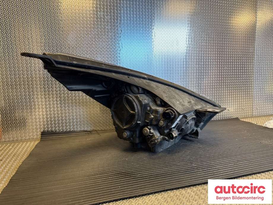 Frontlykt venstre halogen til Kia Niro 2016-2021 (KIA|92101G 5000|)
