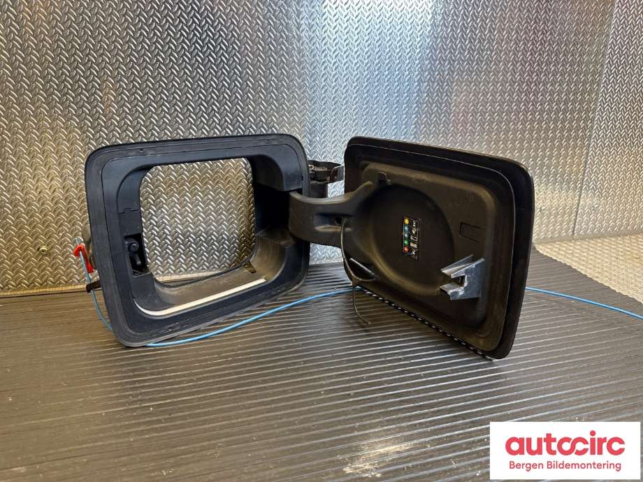 Batterilader inntak/luke til BMW i3 2013-2022  (BMW|51 17 7 376 190|51 17 7 335 767|)