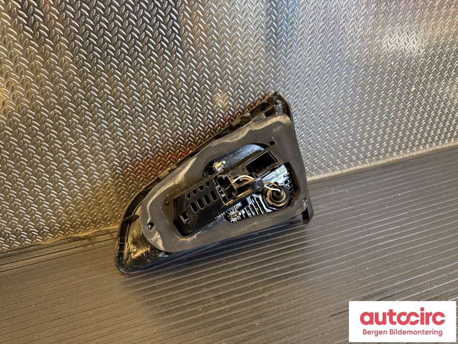 Baklykt venstre indre til VW e-Golf 2014-2017 (Fase 1)  (VOLKSWAGEN|5G0 945 307 F|)