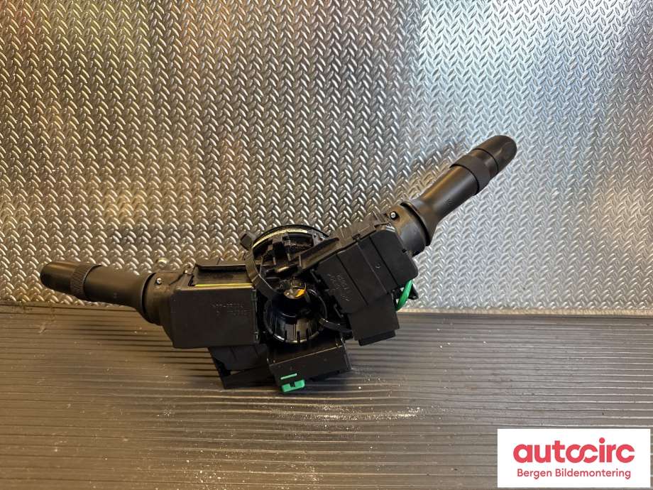 Bryter combi til Toyota GT86 2012-->> (TOYOTA|SU00307980|SU00302462|SU00302473)