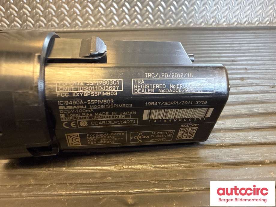 Bryter start/stopp til Toyota GT86 2012-->>  (TOYOTA|SU00308272|SU00304491|)