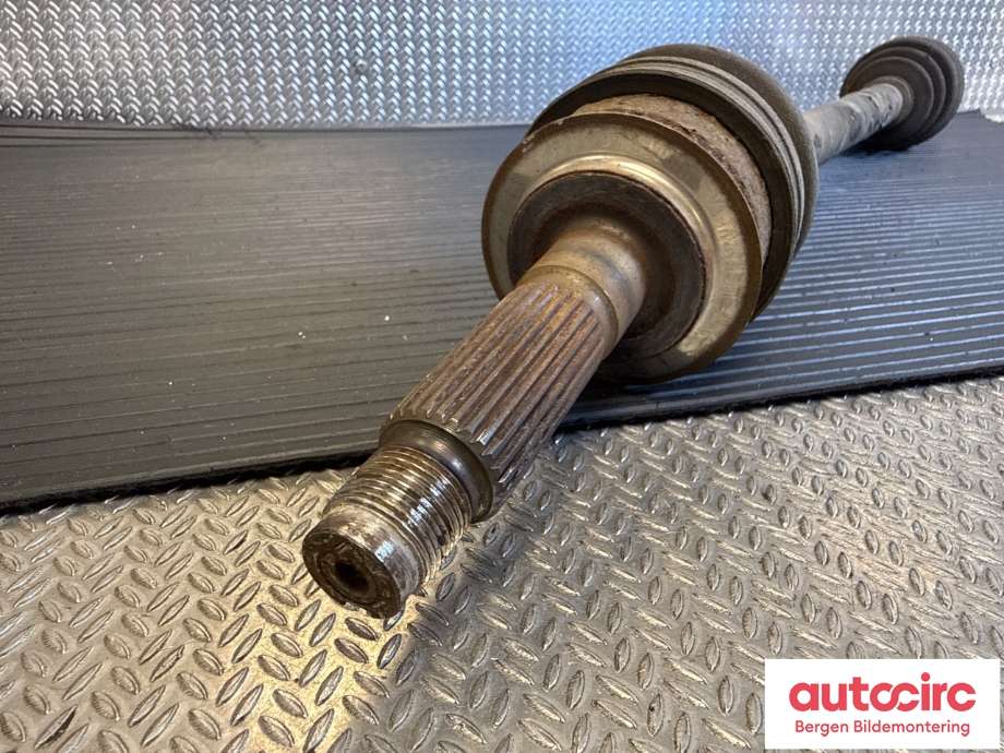 Drivaksel høyre bak til Toyota GT86 2012-->>  (TOYOTA|SU00300785|)