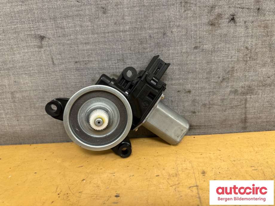 Ruteheis venstre til Mazda CX-3 2015-2022  (MAZDA|BHN9-59-58X|)