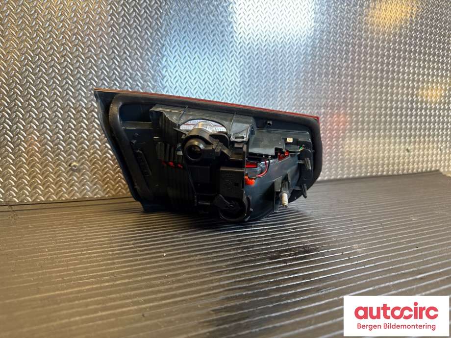 Baklykt høyre indre til BMW 3-Serie 2012-2018 (F30/F31/F34) (F30/F31/F34) (BMW|63 21 7 372 794|)