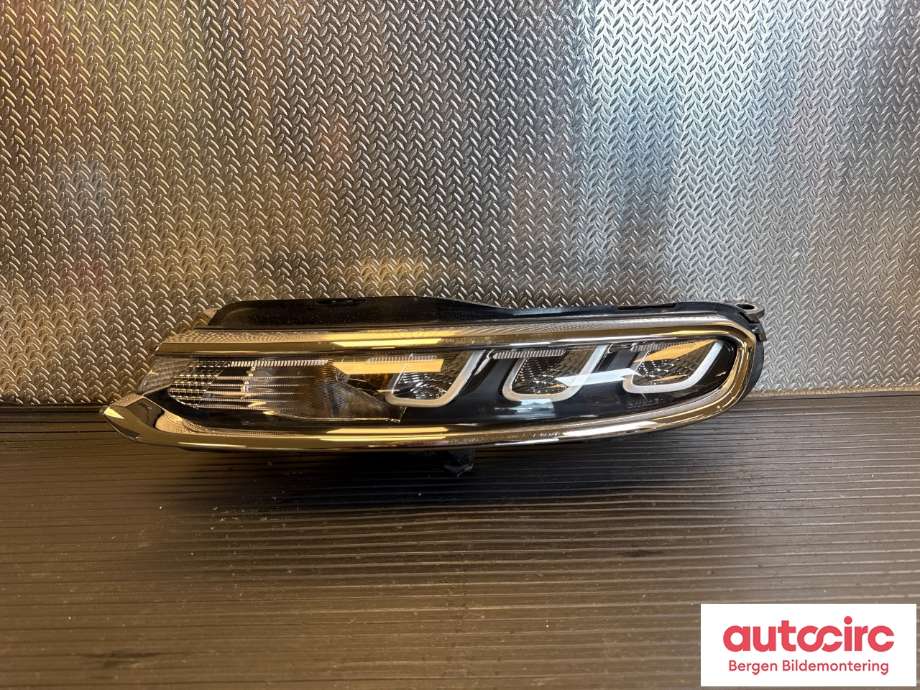 Frontlykt venstre halogen til Citroën C3 2016-->> (Type III) (CITROEN|98 208 777 80|)