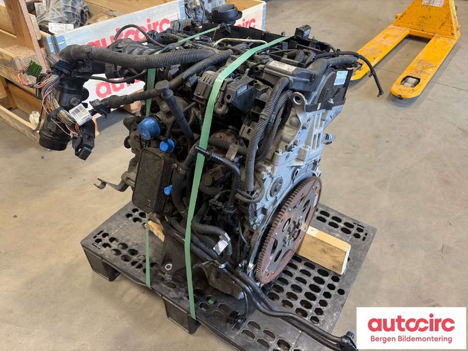 Motor diesel til BMW 3-Serie 2012-2018 (F30/F31/F34) (F30/F31/F34) (BMW|11 00 2 220 831|)