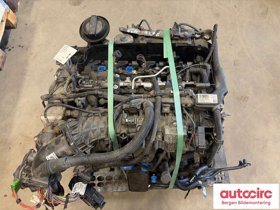 Motor diesel til BMW 3-Serie 2012-2018 (F30/F31/F34) (F30/F31/F34) (BMW|11 00 2 220 831|)