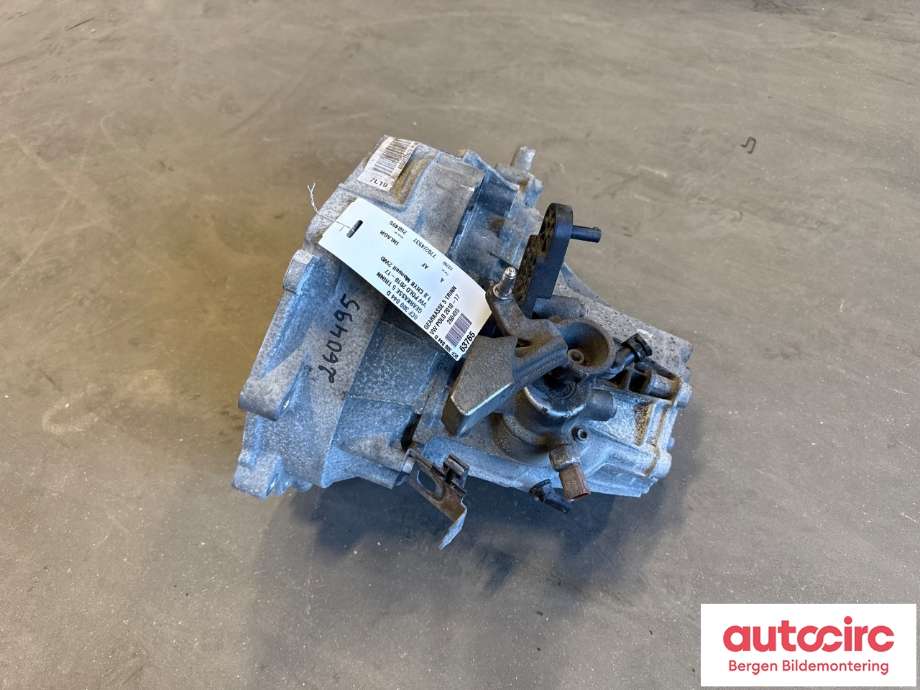 Girkasse manuell til VW Polo 2014-2017 (Type V, Fase 2)  (VOLKSWAGEN|0CF 300 044 D|)