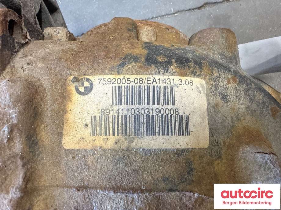Kardang klokke bak til BMW X3 2010-2017 (F25) (F25) (BMW|33 10 7 592 010|)