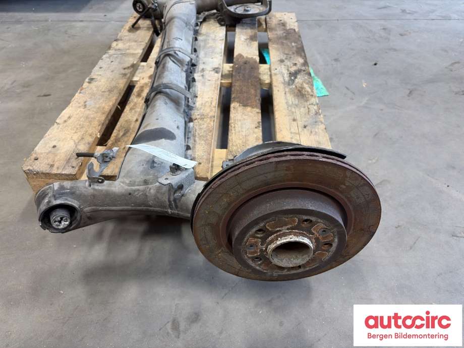 Bakaksel til Mercedes Citan 2021-->> (W420) (W420) (MERCEDES|A 420 350 13 00|)