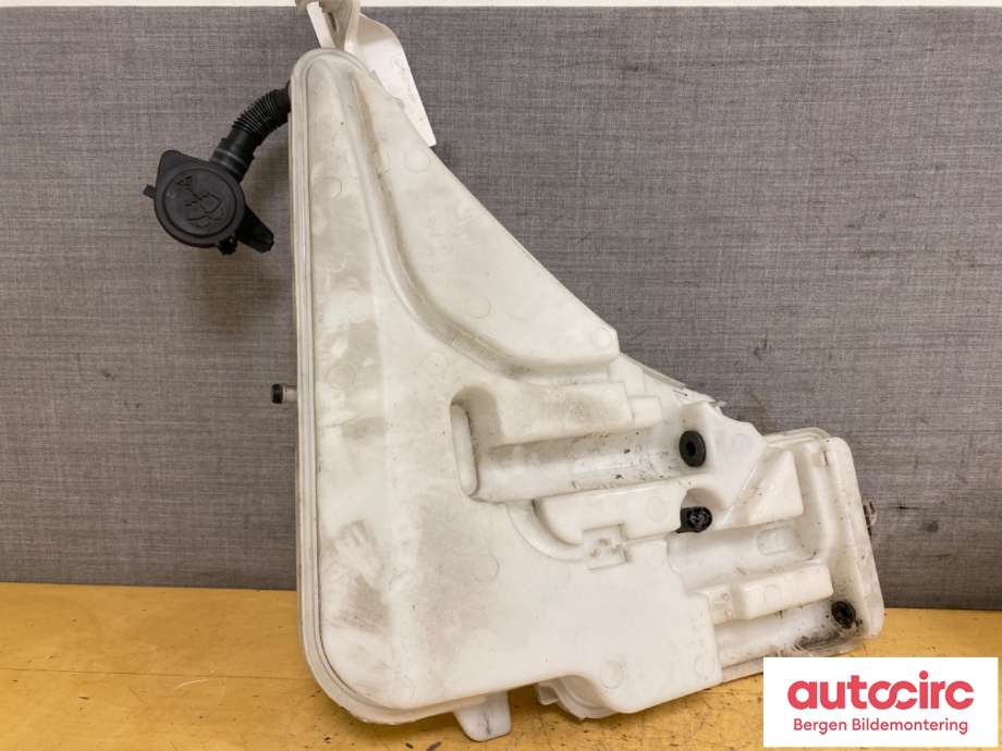 Spylertank til BMW 4-Serie 2013-2020 (F32/F33/F36) (F32/F33/F36) (BMW|61 66 7 241 680|7 241 679-13)
