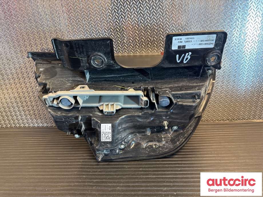 Baklykt venstre til Mercedes Citan 2021-->> (W420) (W420) (MERCEDES|A 420 906 13 00|)